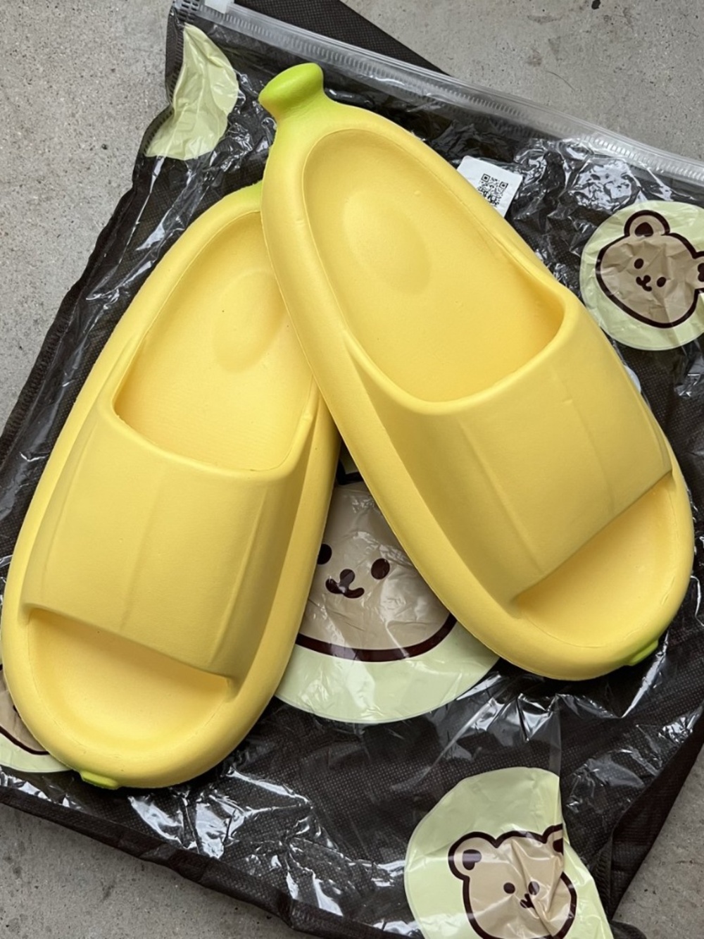 Banana Yellow EVA Cloud Slide Sandals | Unisex Size 37-38 (6-7) Soft Cushion New